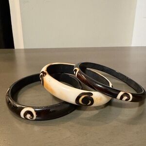 Set of 3 African‑style Carved Bangles